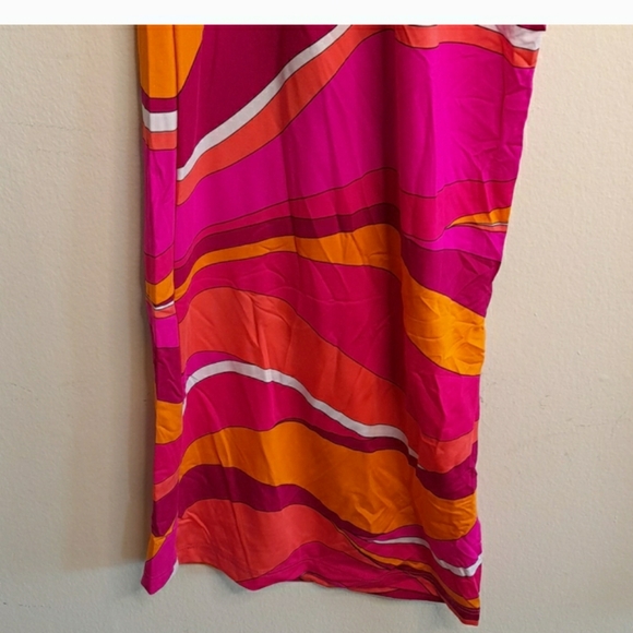 NEW TRINA TURK  vivid Viata spa  and swim collection size L - Picture 8 of 12